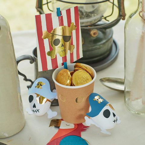 Vasos Piratas con popotes
